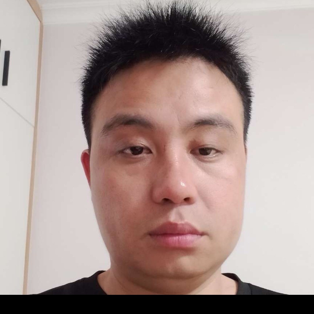 发带那落拓的照片