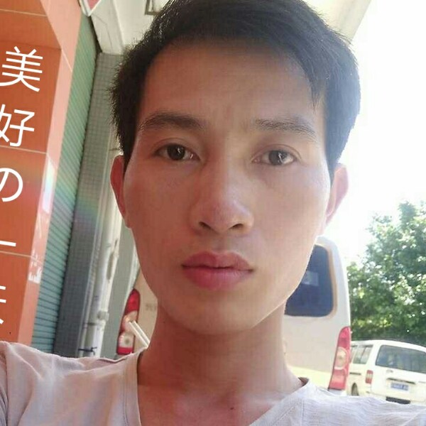 安详美女的照片