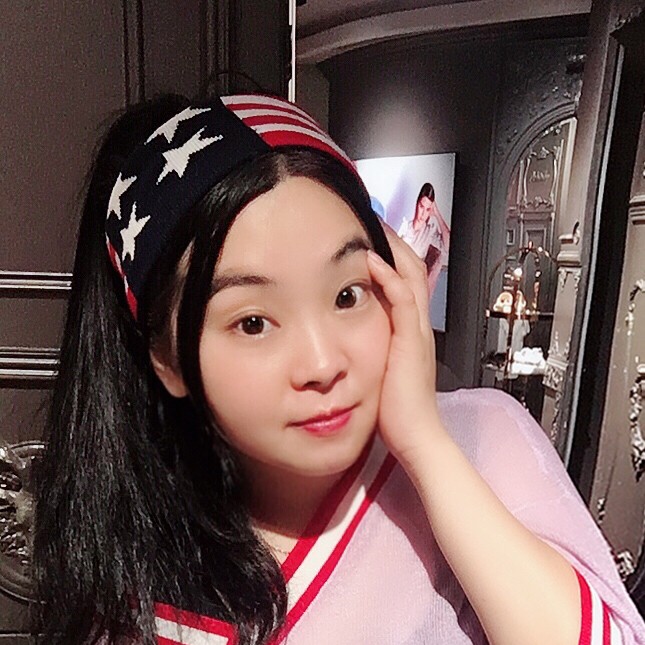 寂冷与小蝴蝶的照片