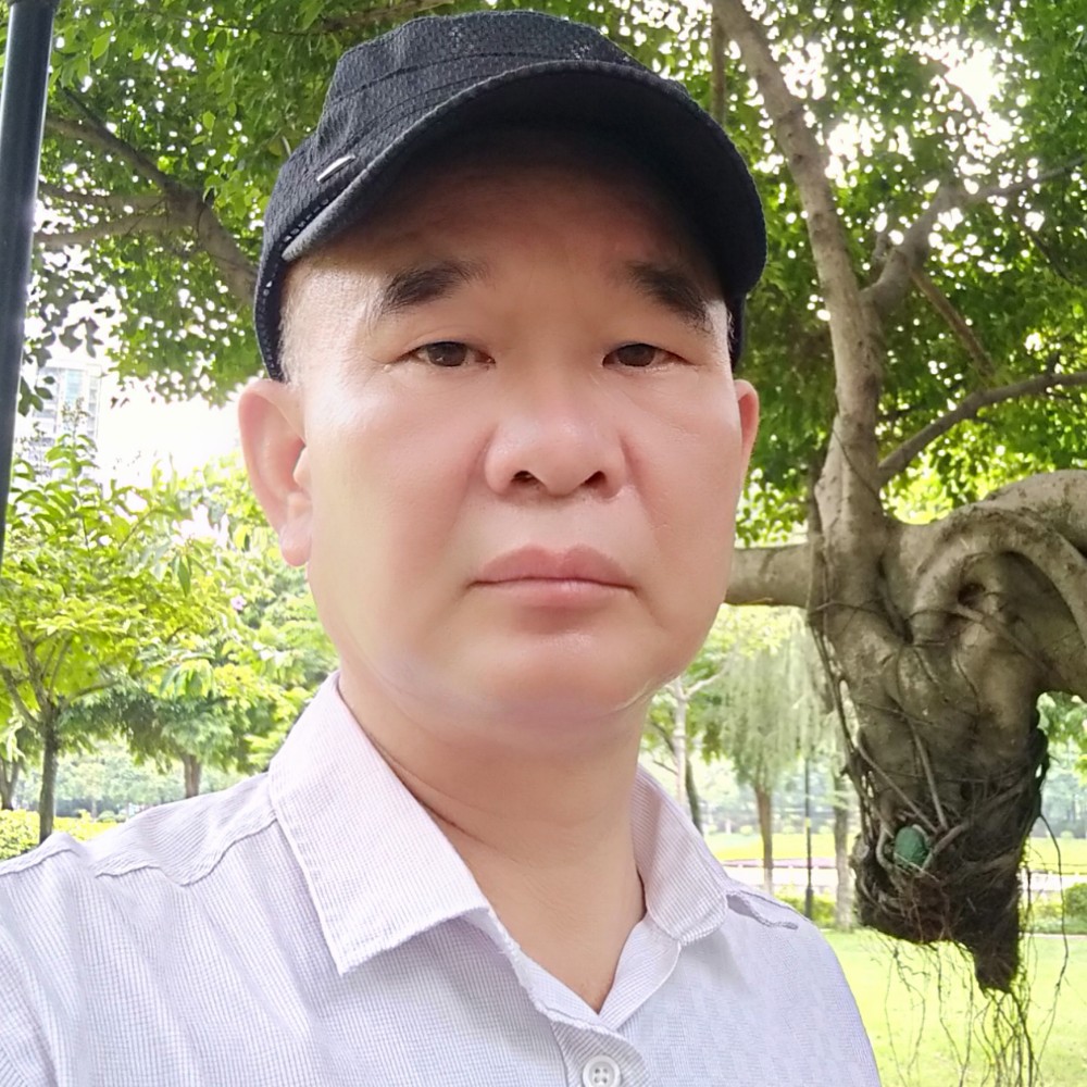 优雅蹙眉毛巾的照片