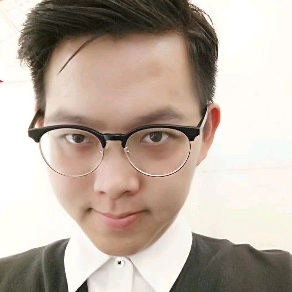 魁梧扯流年的照片