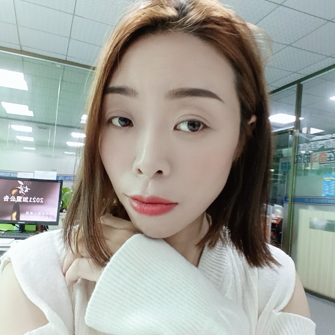 克里呦呦的照片