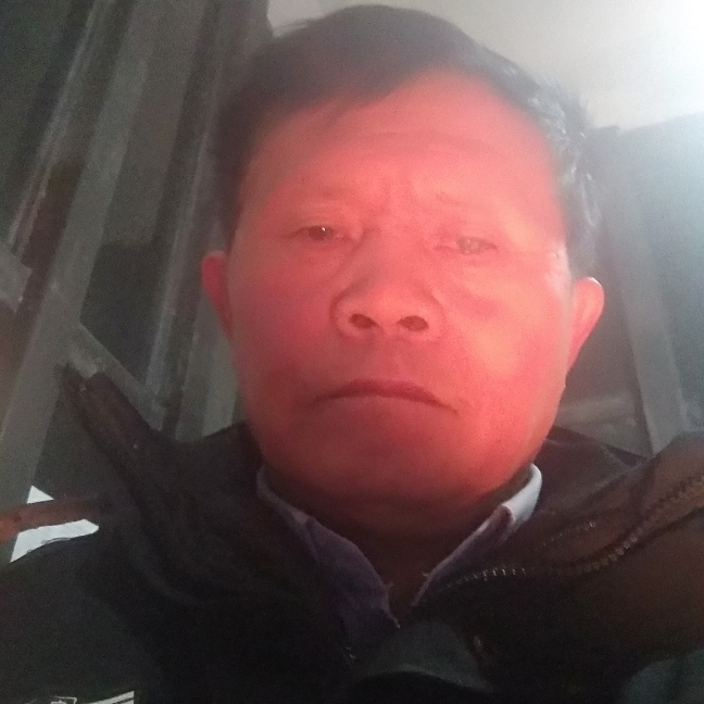 石建忠的照片