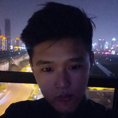 勇     敢的照片