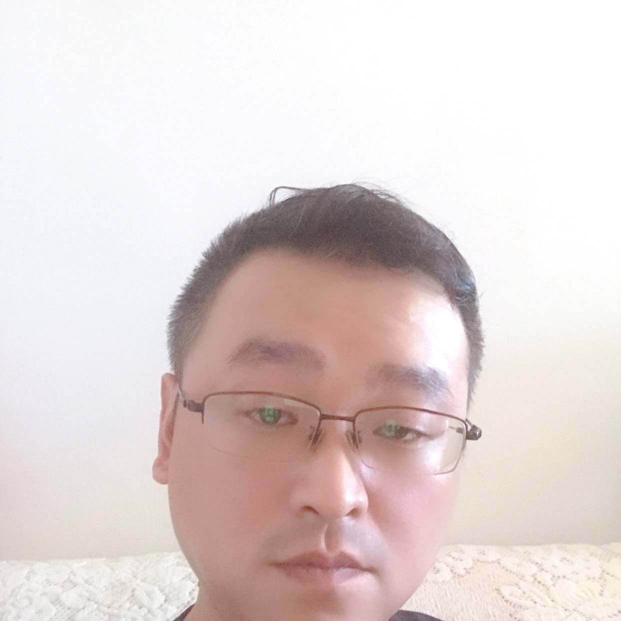 青栀等于干净的照片
