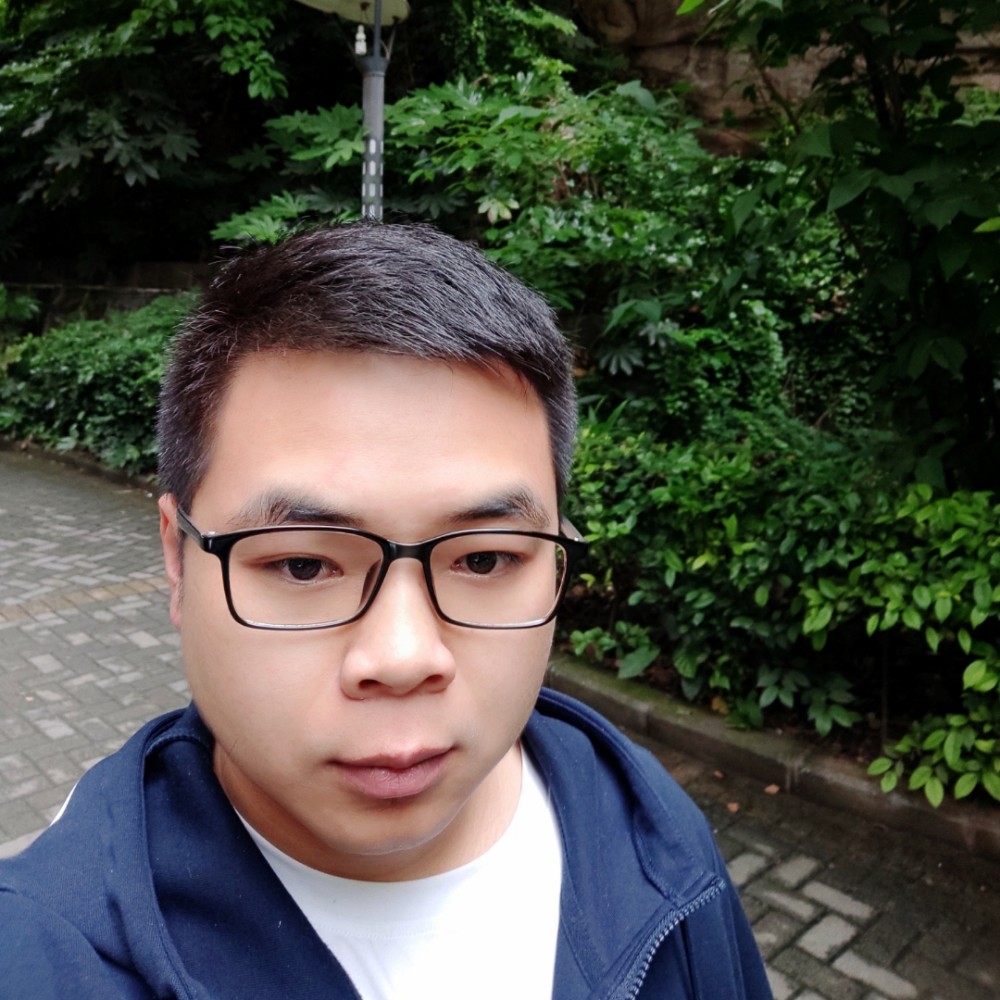 电灯胆冷静的照片