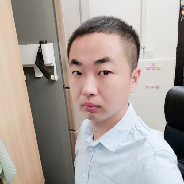 体贴机器猫520的照片