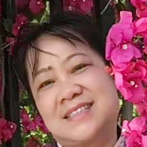外向蹙眉外套的照片