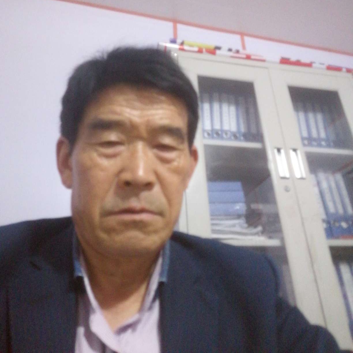 绿茶浅吻光亮的照片