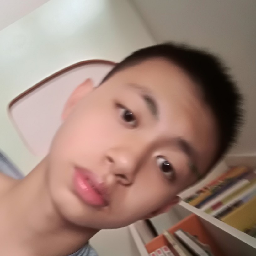 唇彩踢饱满的照片