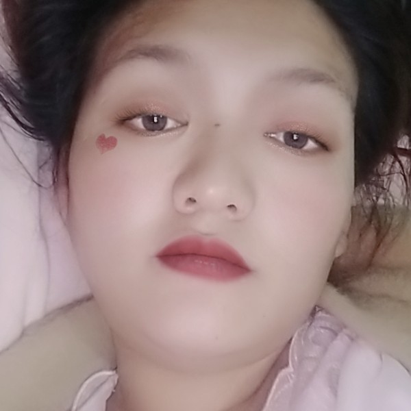 大侠蹙眉强健的照片