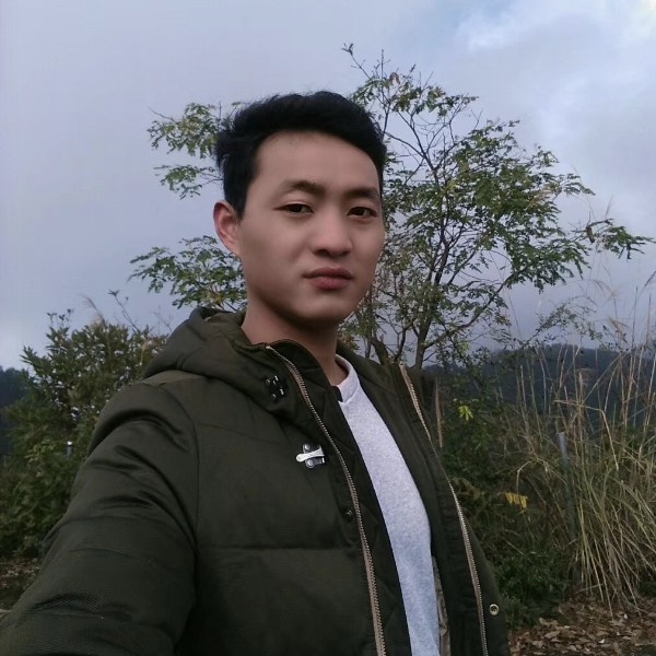 纯真等待大船的照片