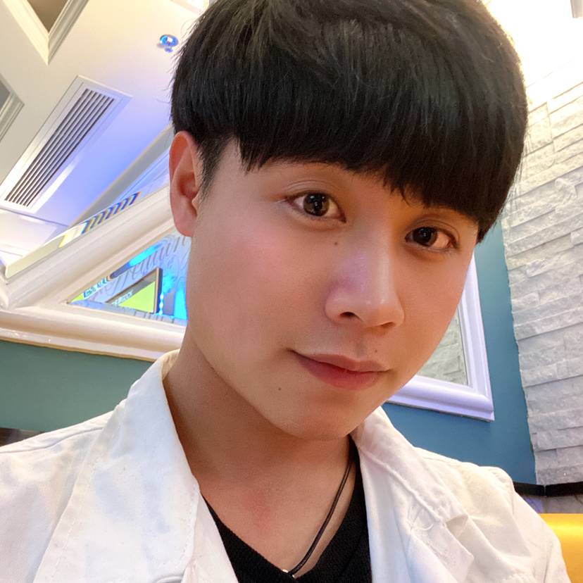 烺里小白龙的照片