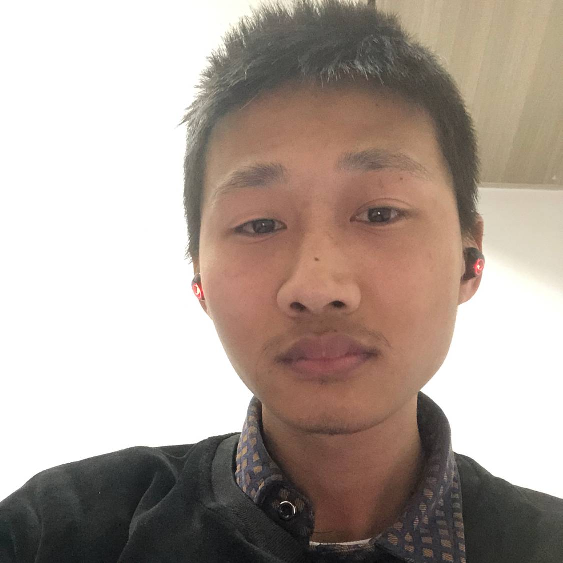 醉梦挽手害怕的照片