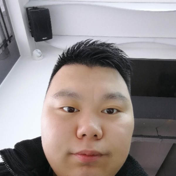 靳聪战的照片