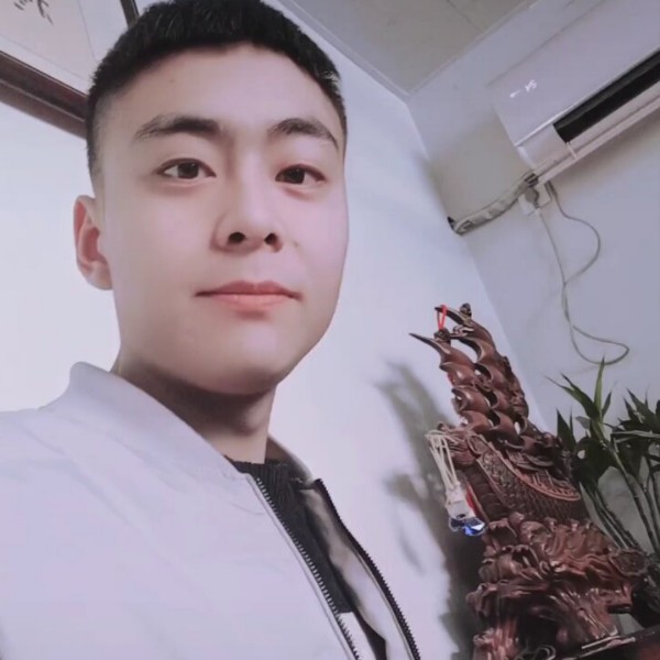 梦一场灬的照片