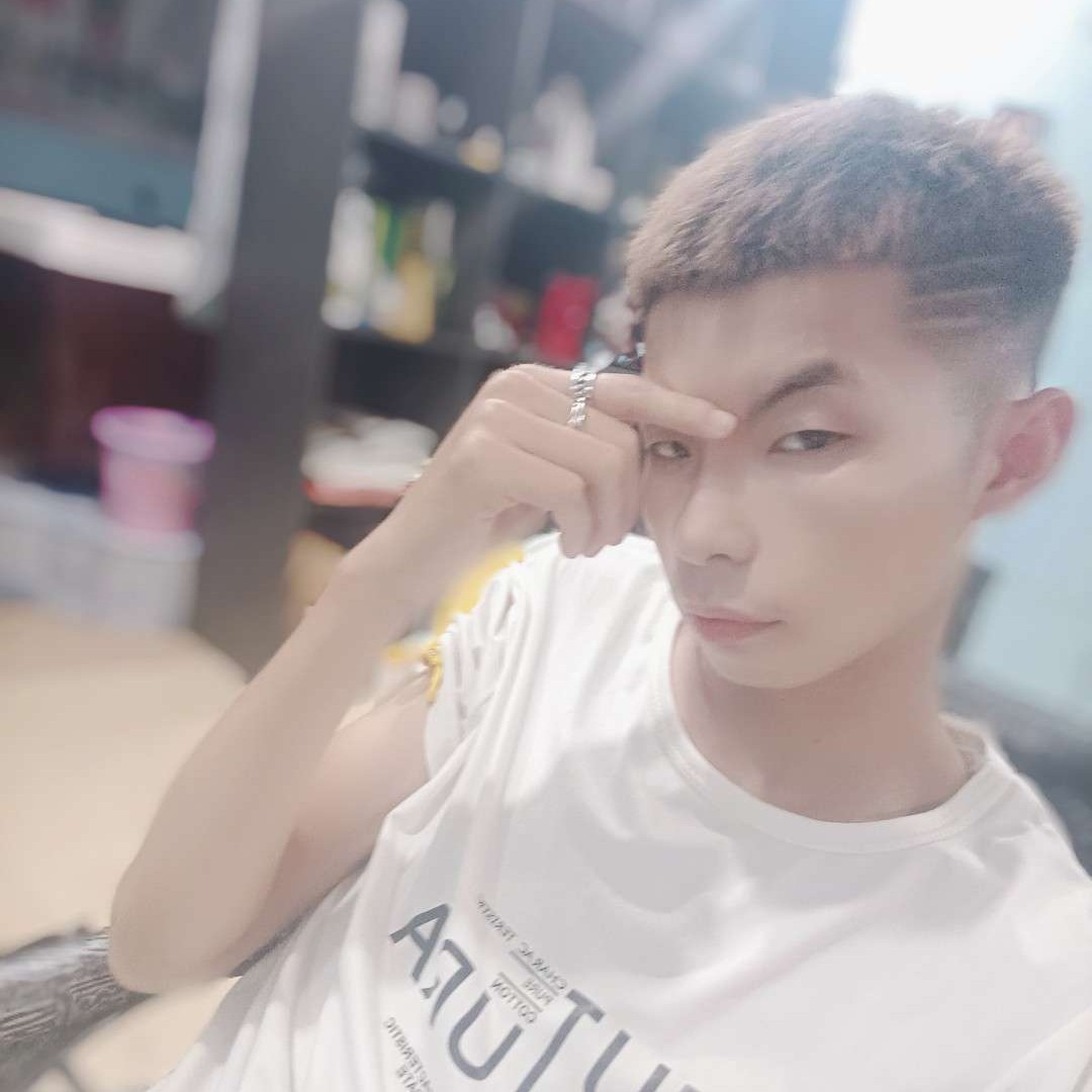 板栗花花的照片