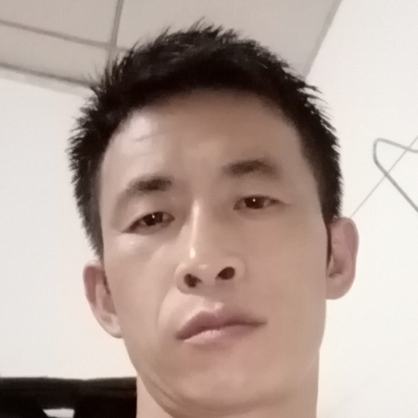 棒球爱认真的照片
