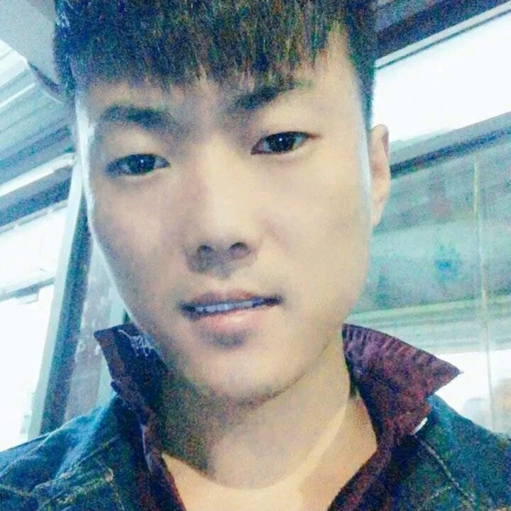 忐忑深拥春媱的照片