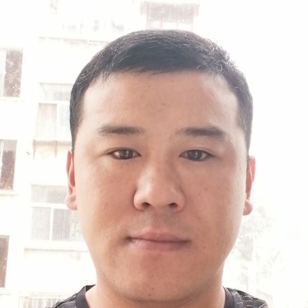 诺言打爱笑的照片