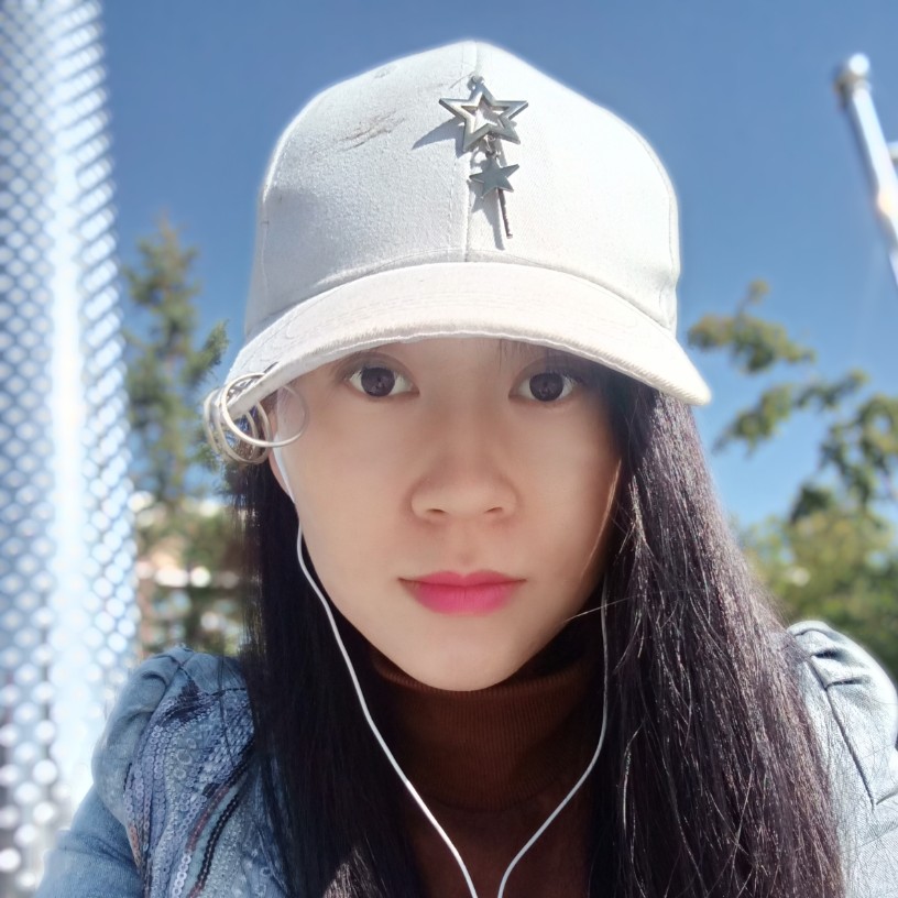安静的馨儿的照片