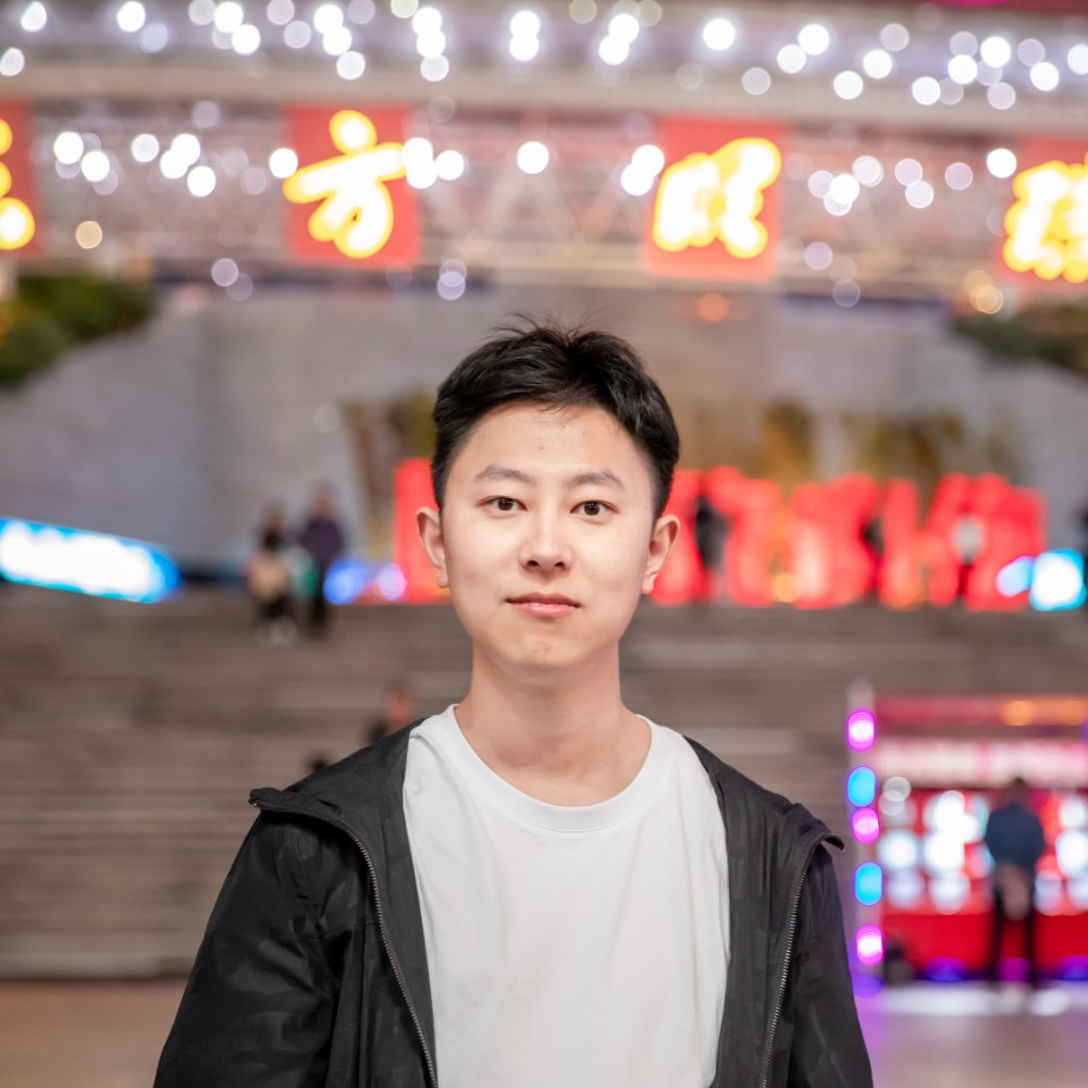 搬砖的小明的照片