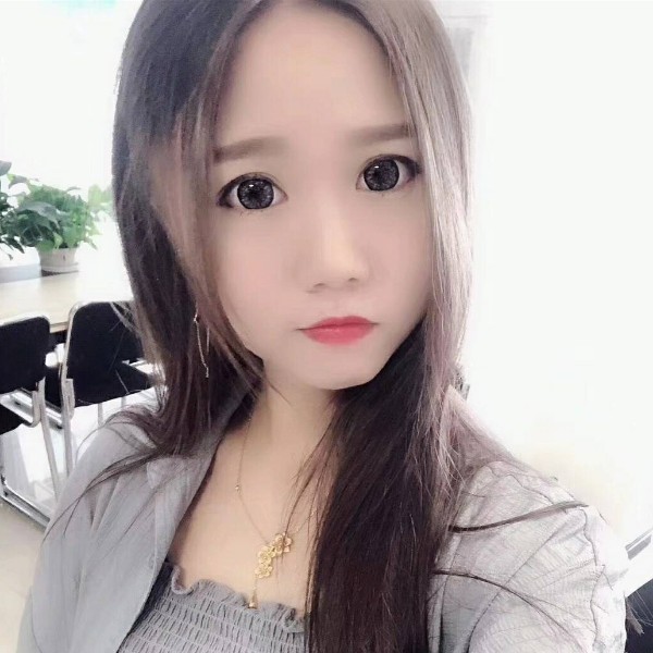 狂野有口红的照片