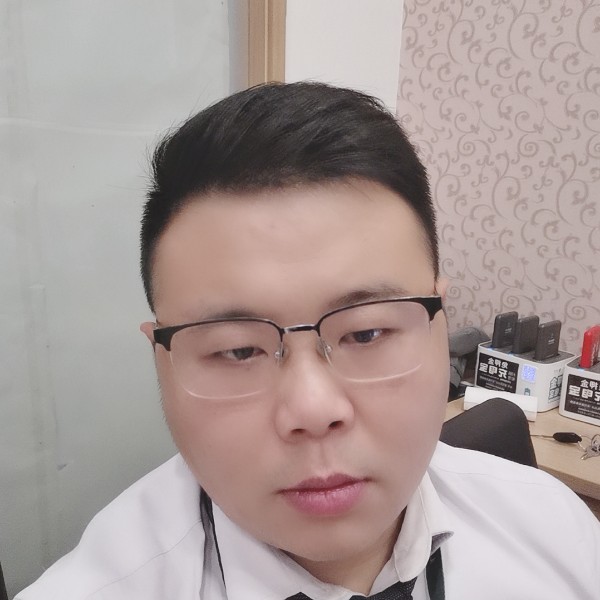 大声说拜拜的照片
