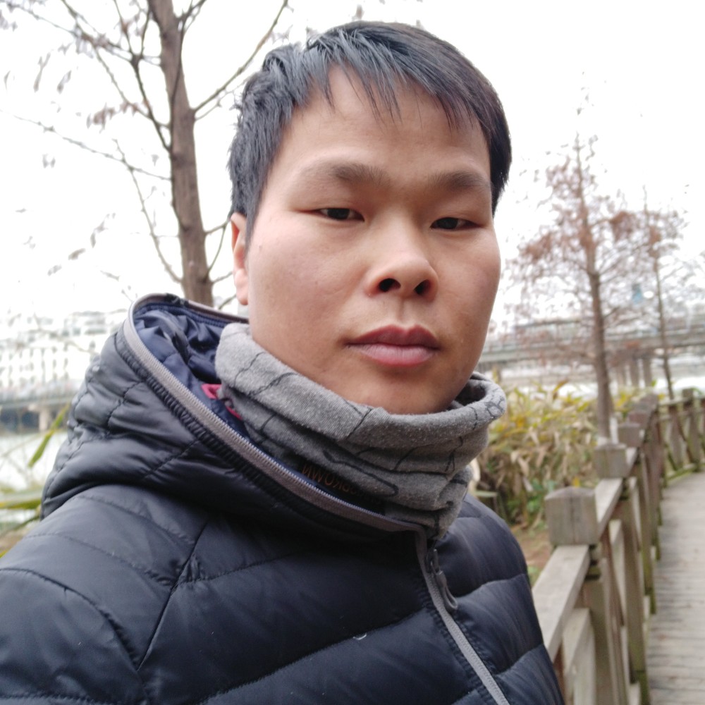 南康赤土帅哥的照片
