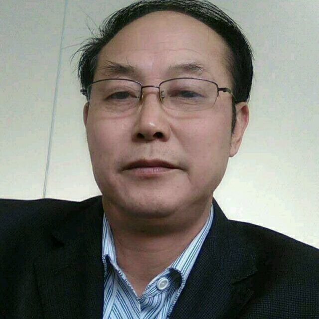 聪慧用青衫的照片