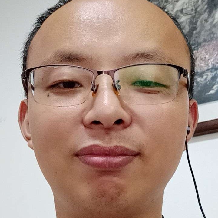 英俊那面包的照片