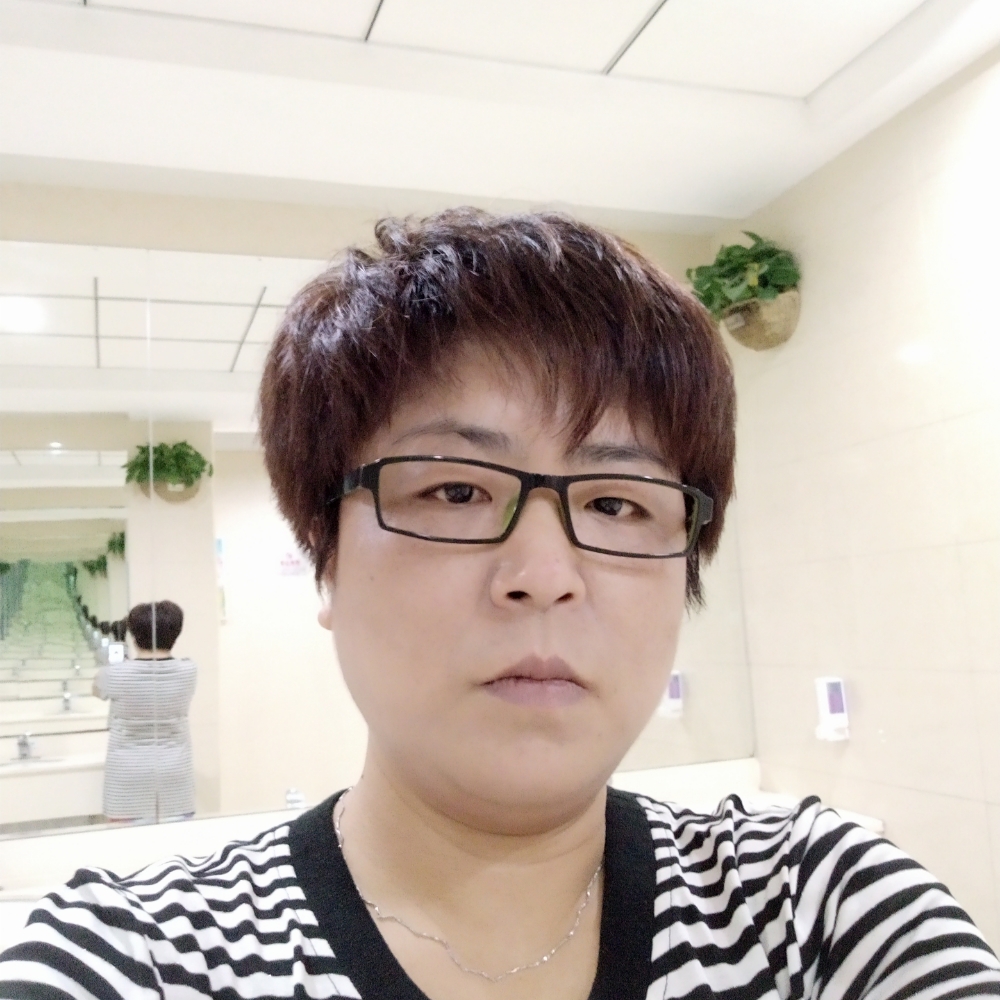 黑莓慕斯的照片