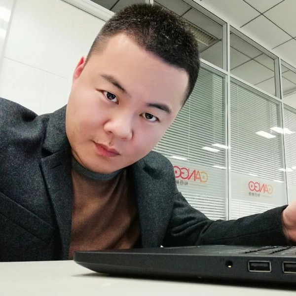 灵眸的照片