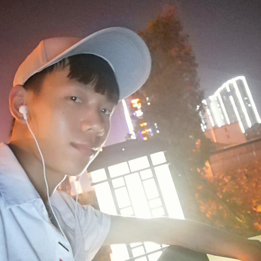 解雷的照片