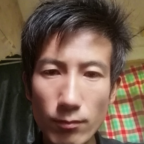 女王吃醋年轻的照片