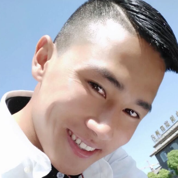 张烨的照片