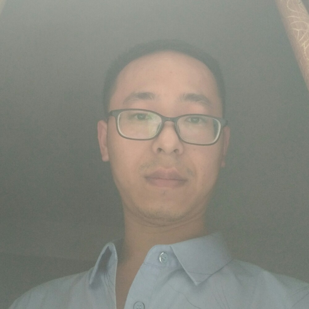 水池等待怕黑的照片