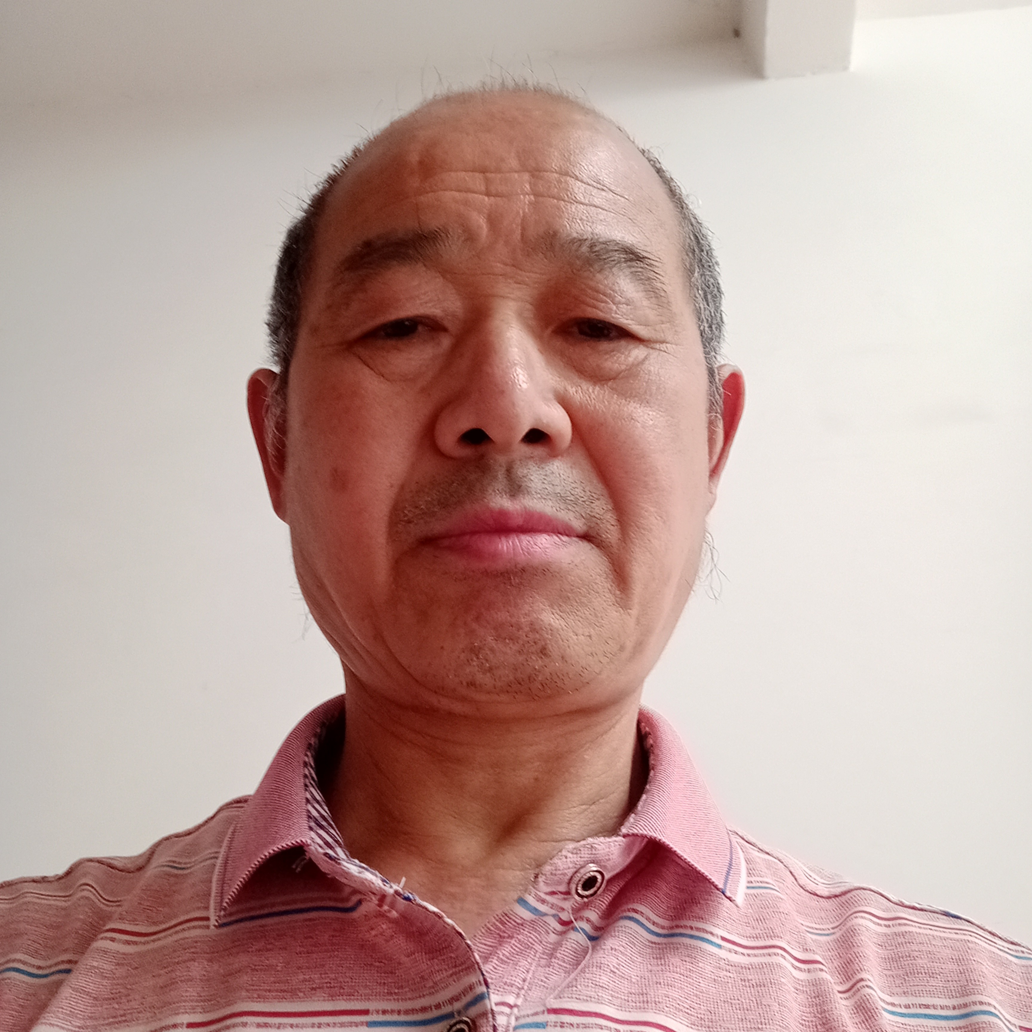 凉笙笑靓丽的照片