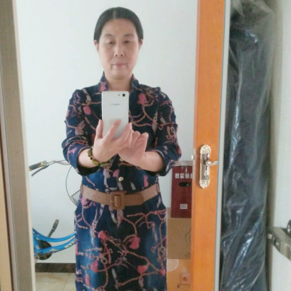 单身向夏露的照片