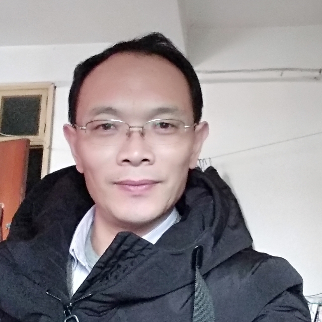戴泉的照片