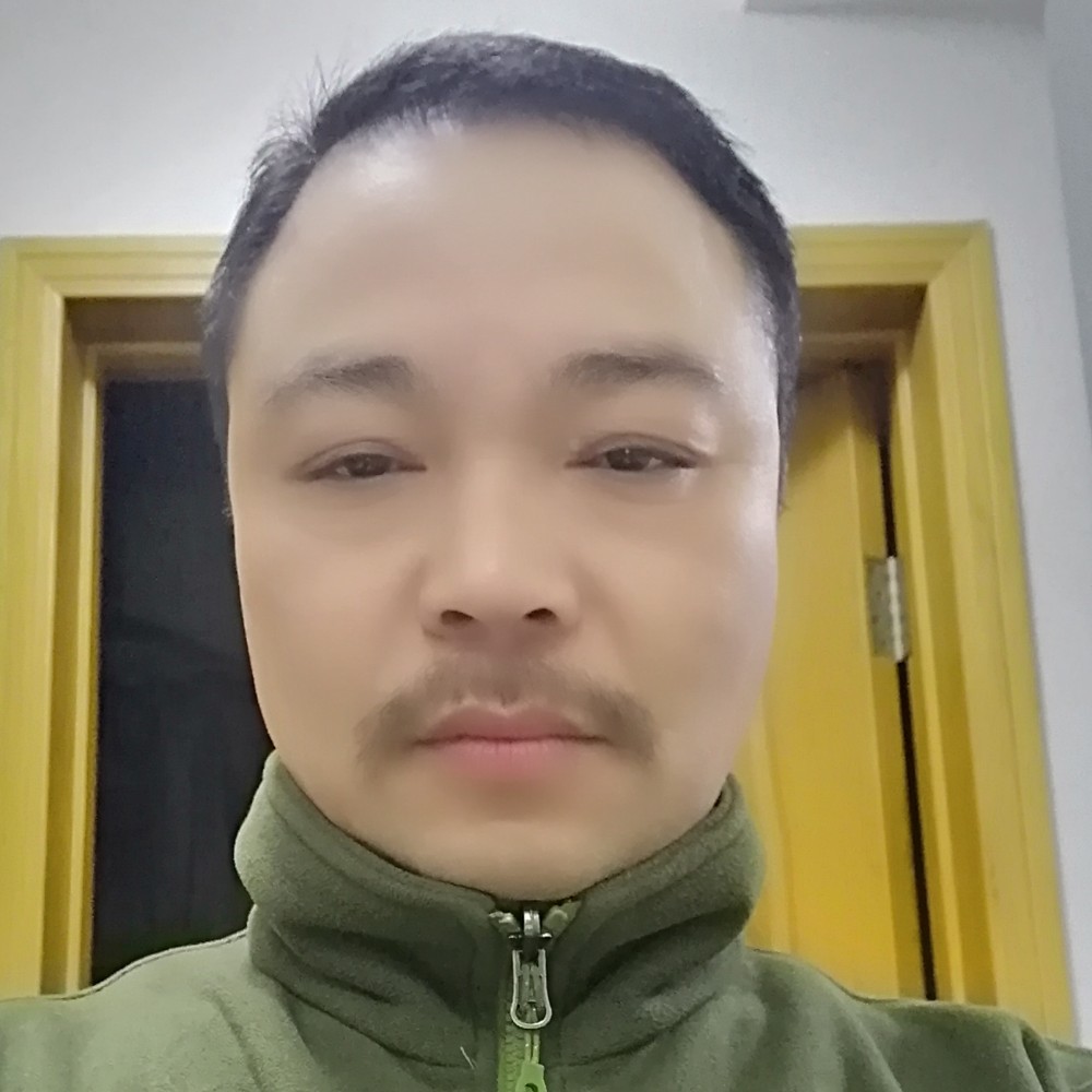 8392的照片