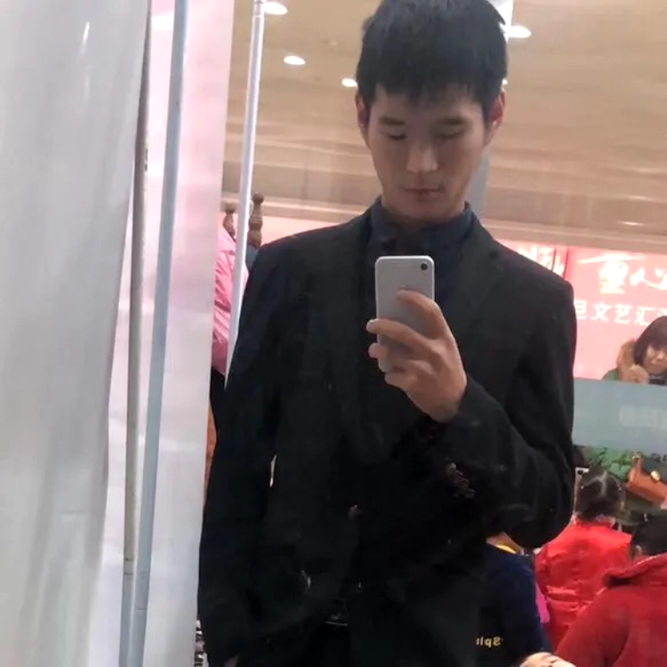 Lost丶的照片
