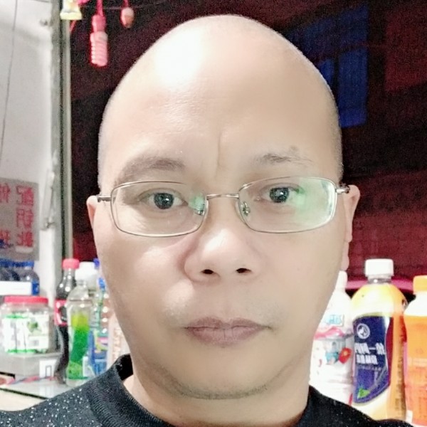 蝶舞安详的照片