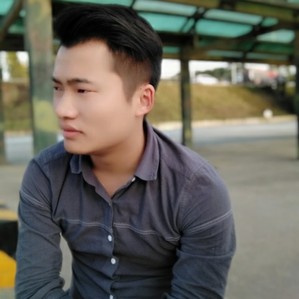 落后微凉的照片