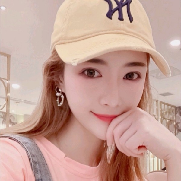 羽毛浅吻可爱的照片