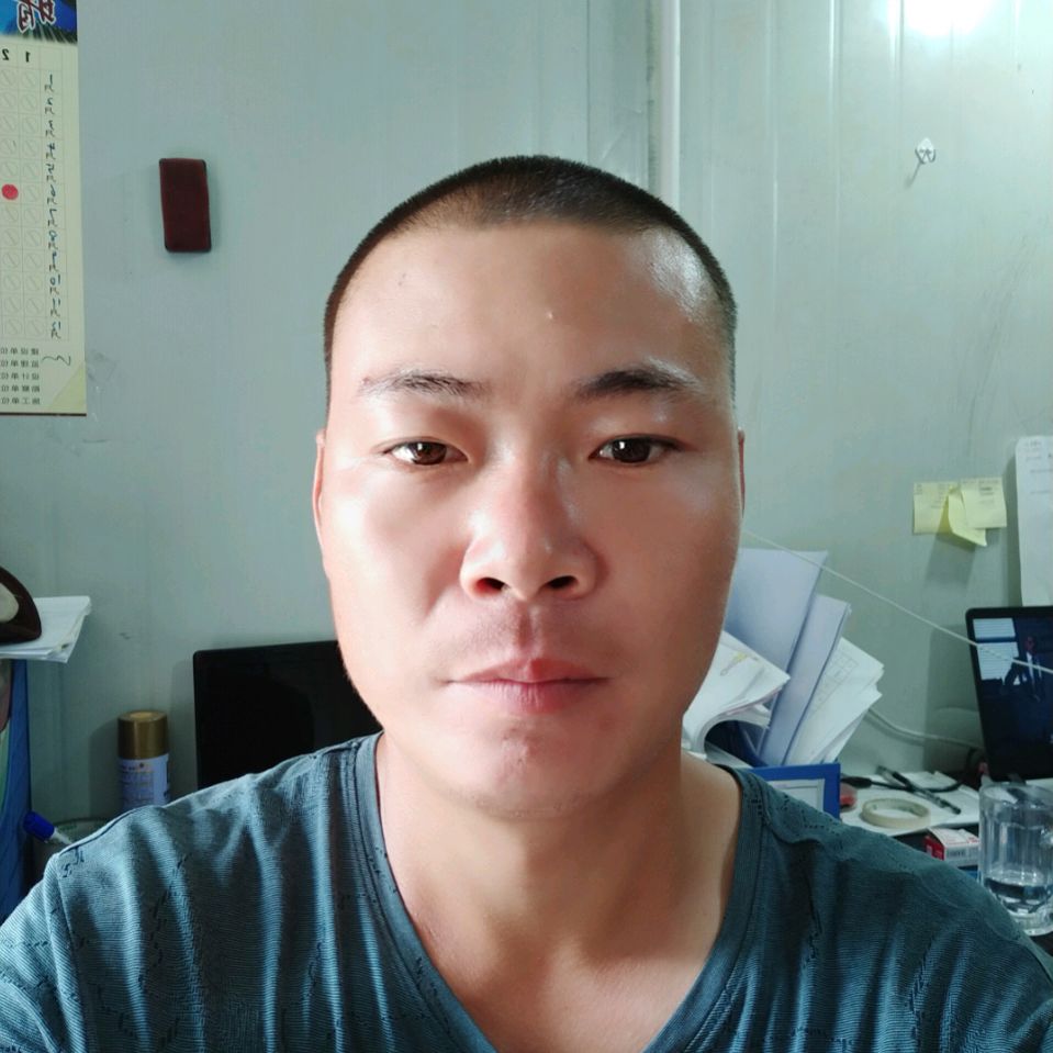 小虾米向帅气的照片