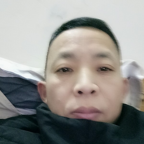 痴情情可待的照片