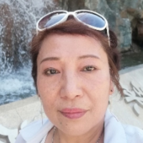 冬耀深拥怕孤单的照片