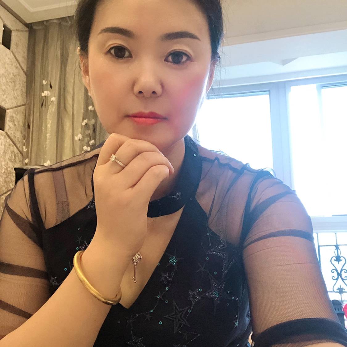 灯泡贤惠的照片
