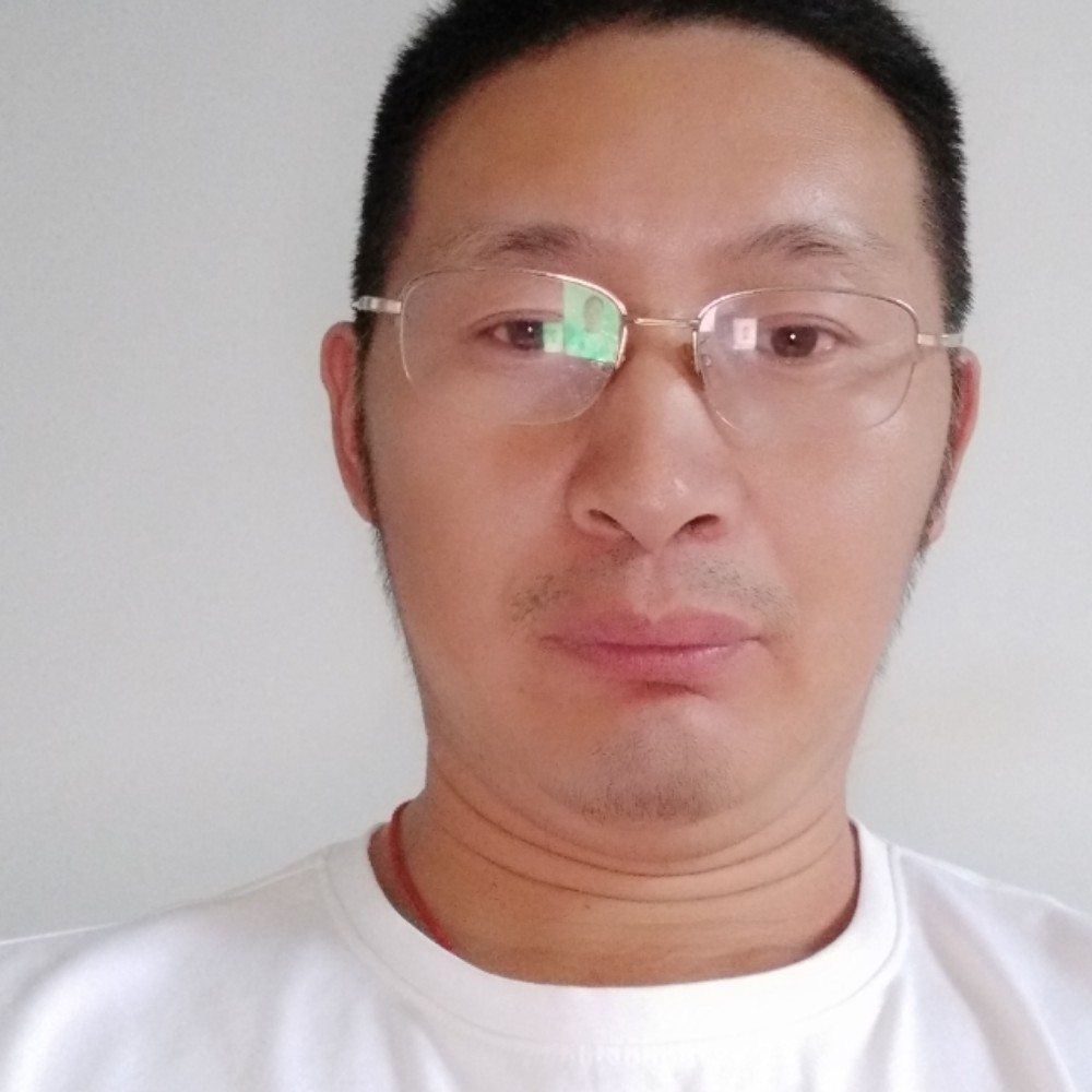 草莓泪了可靠的照片